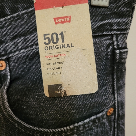 Levi's 501 Original Jeans - Picture 4 of 7